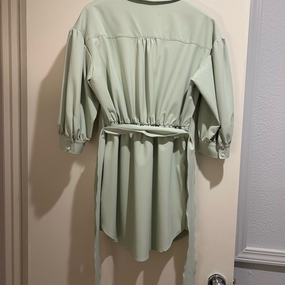 CINQ À SEPT Stacey Gathered Stretch-Crepe Shirt Dress Size 8 Pastel Green - Picture 8 of 8